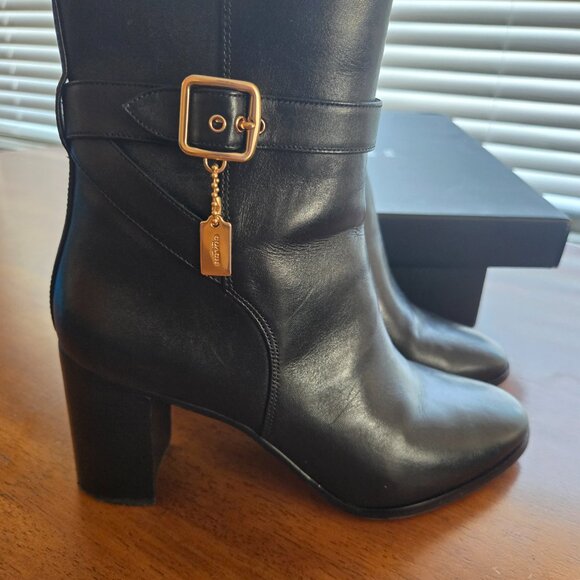 GENIUNE BLACK LEATHER COACH BOOTIES WITH GOLD COACH TAGS ATTACHED TO BUCKLES - Picture 5 of 6